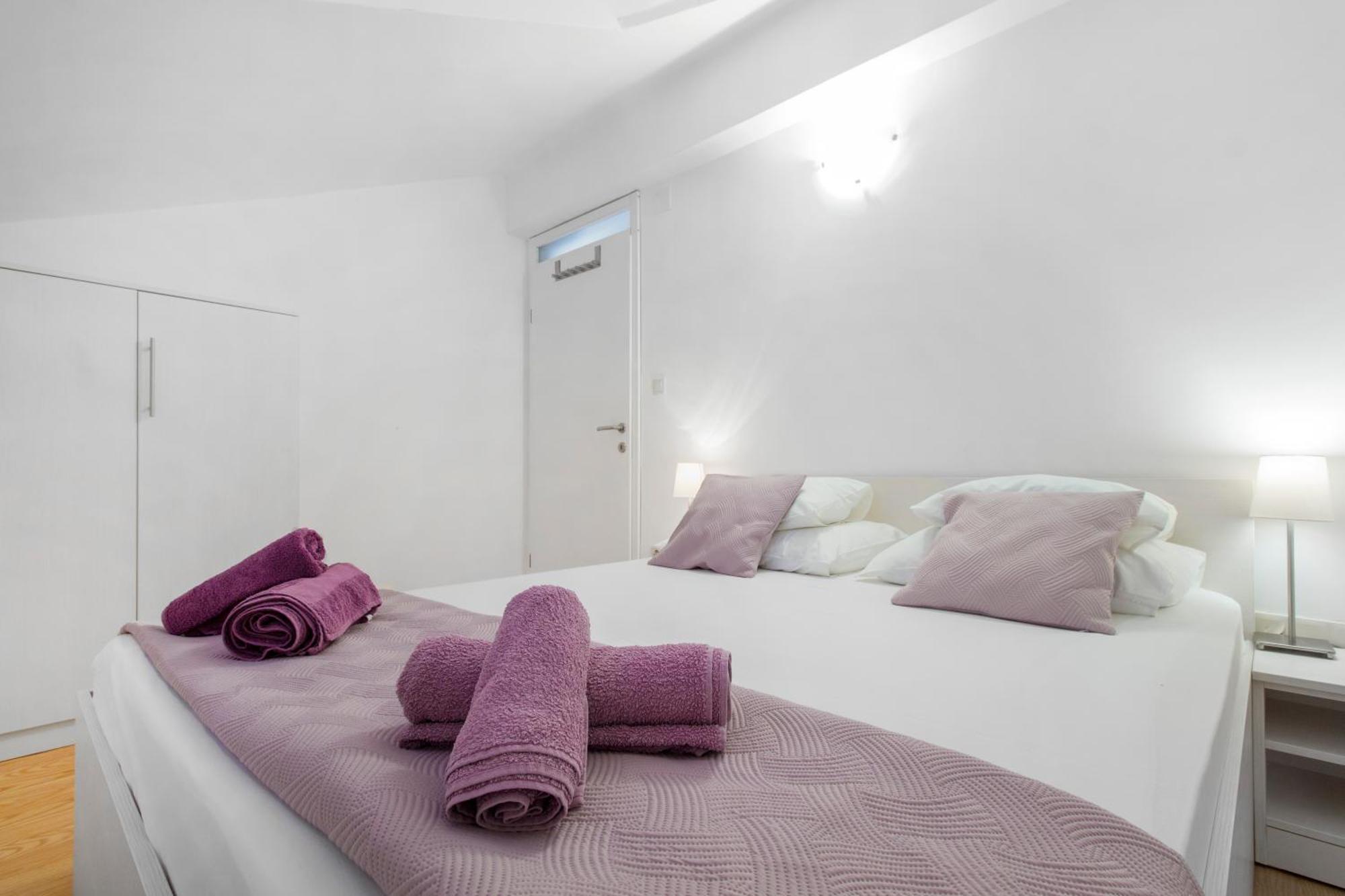 Apartmani Gnjidic Srima Luaran gambar