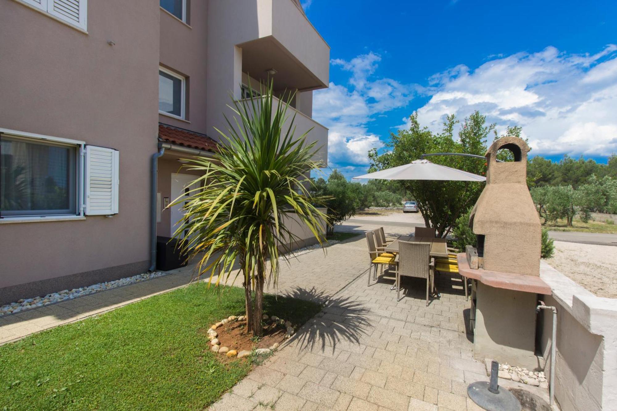 Apartmani Gnjidic Srima Luaran gambar