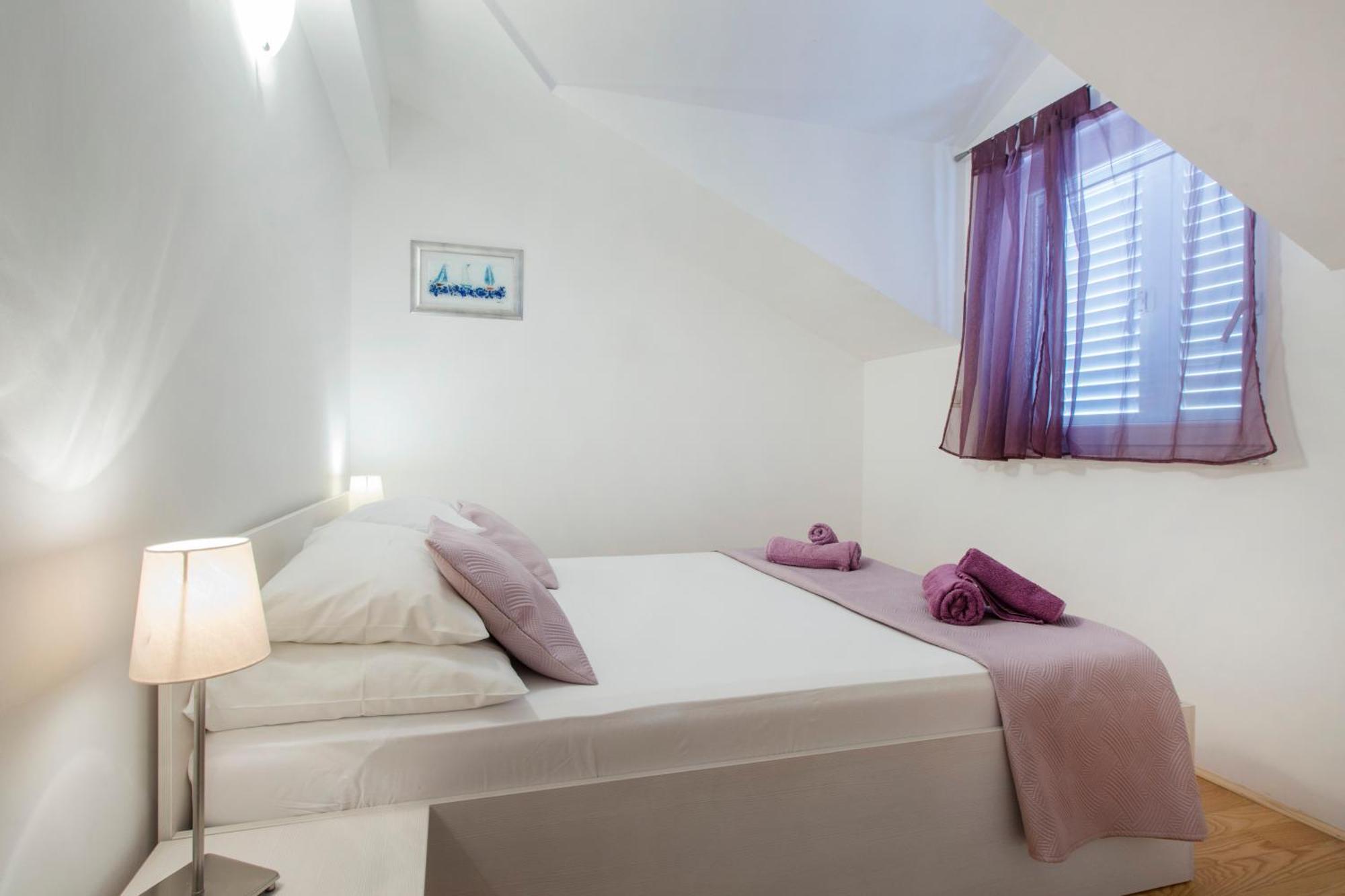 Apartmani Gnjidic Srima Luaran gambar