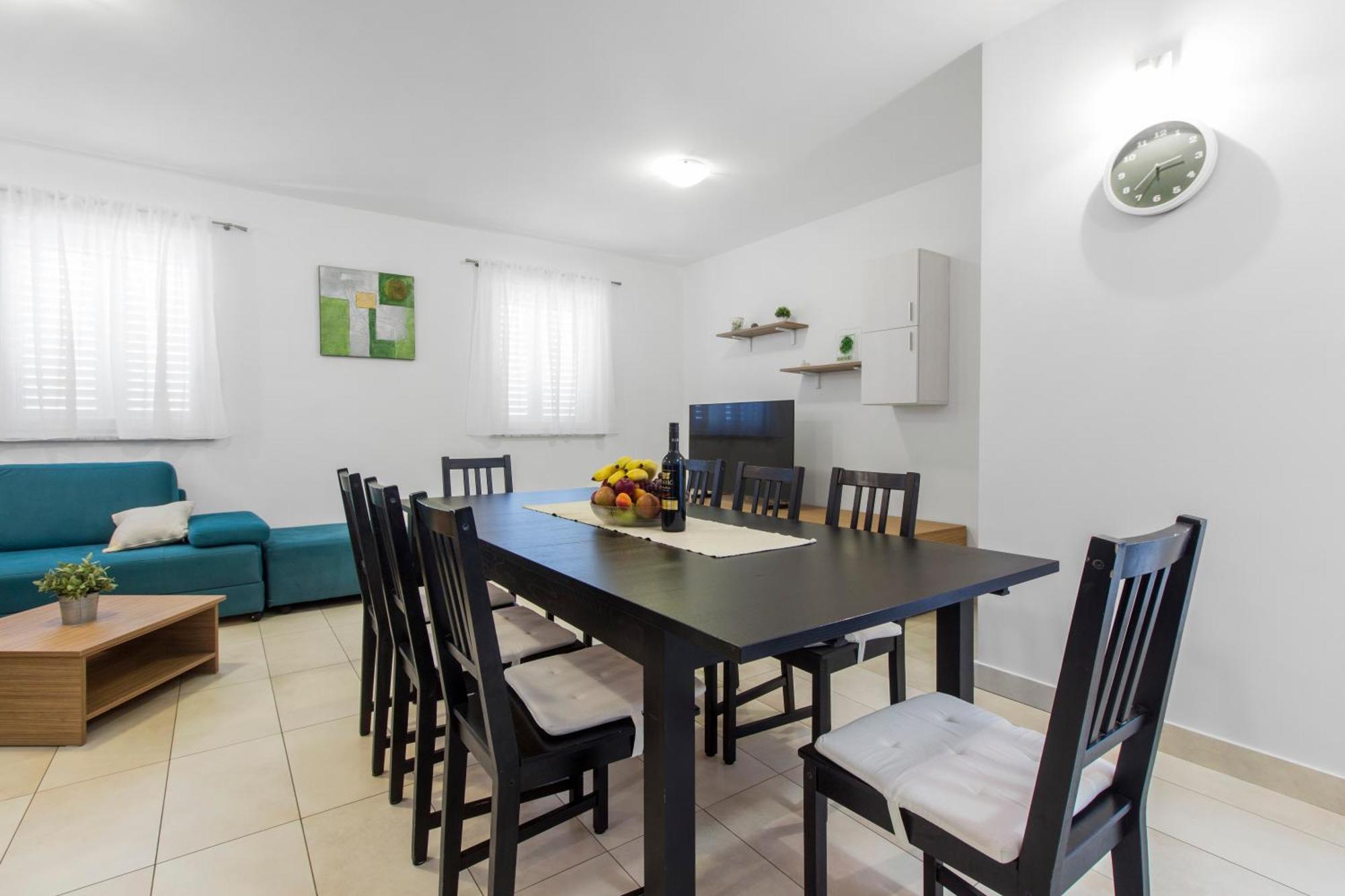 Apartmani Gnjidic Srima Luaran gambar