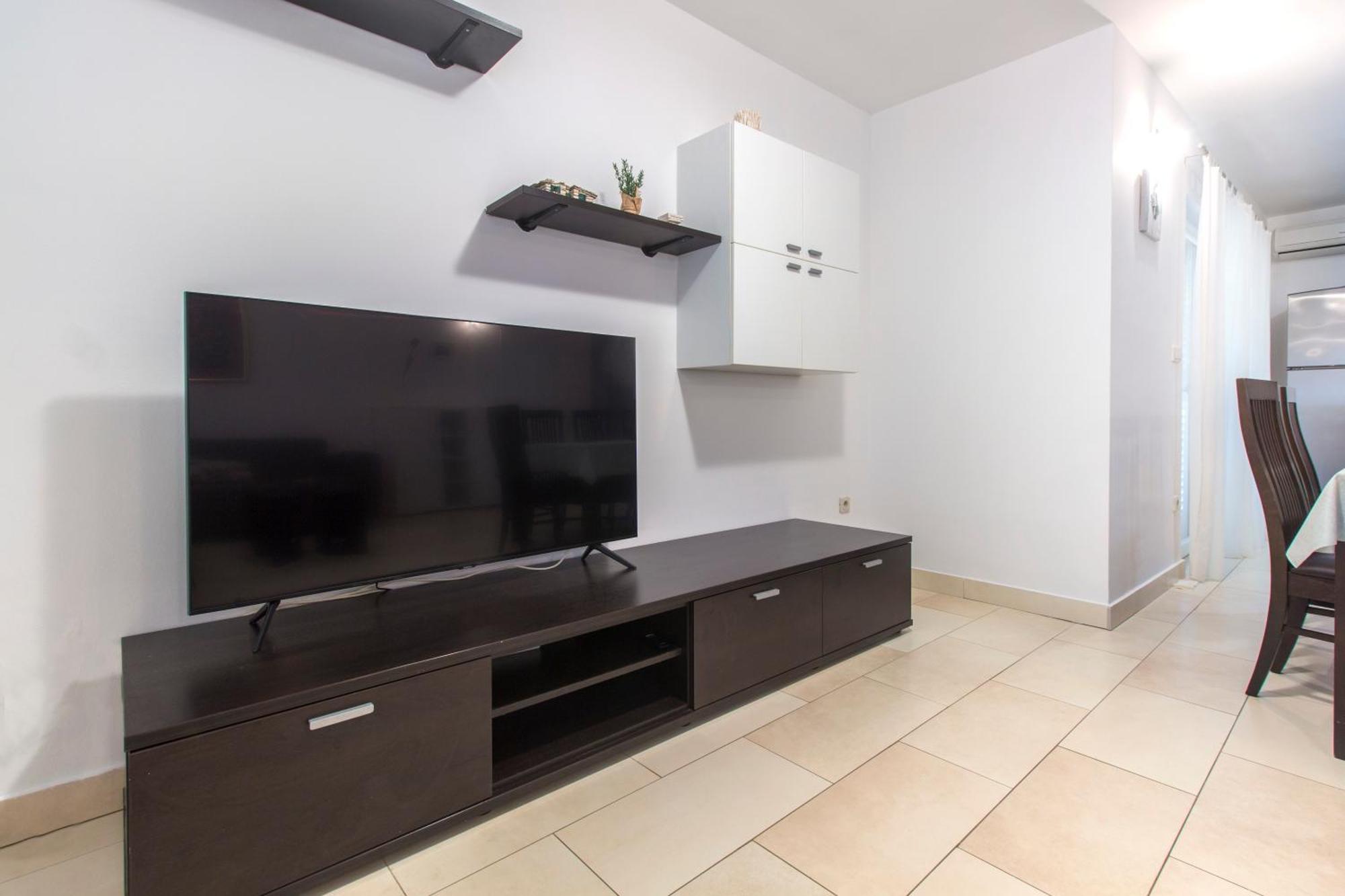 Apartmani Gnjidic Srima Luaran gambar