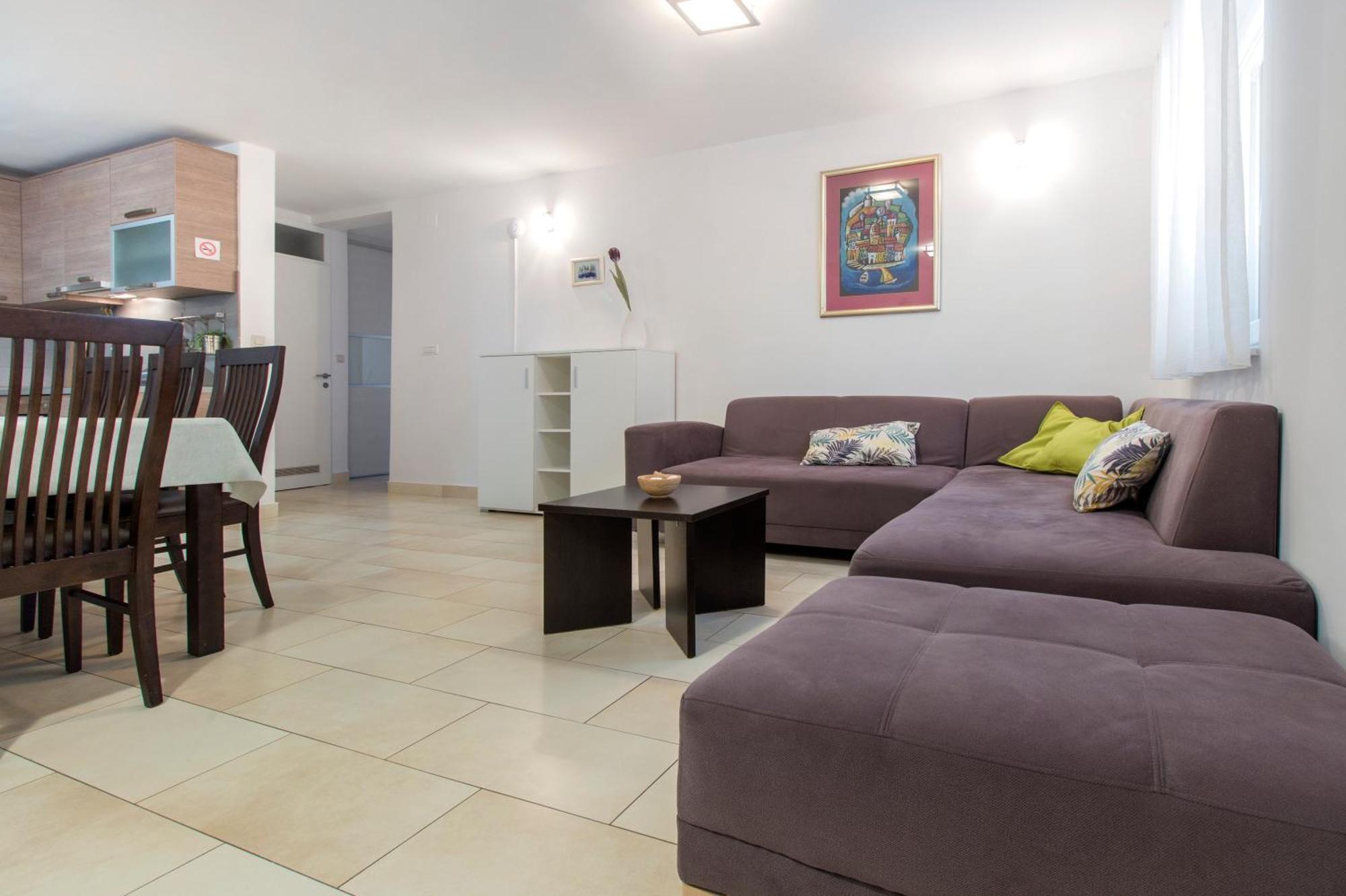 Apartmani Gnjidic Srima Luaran gambar