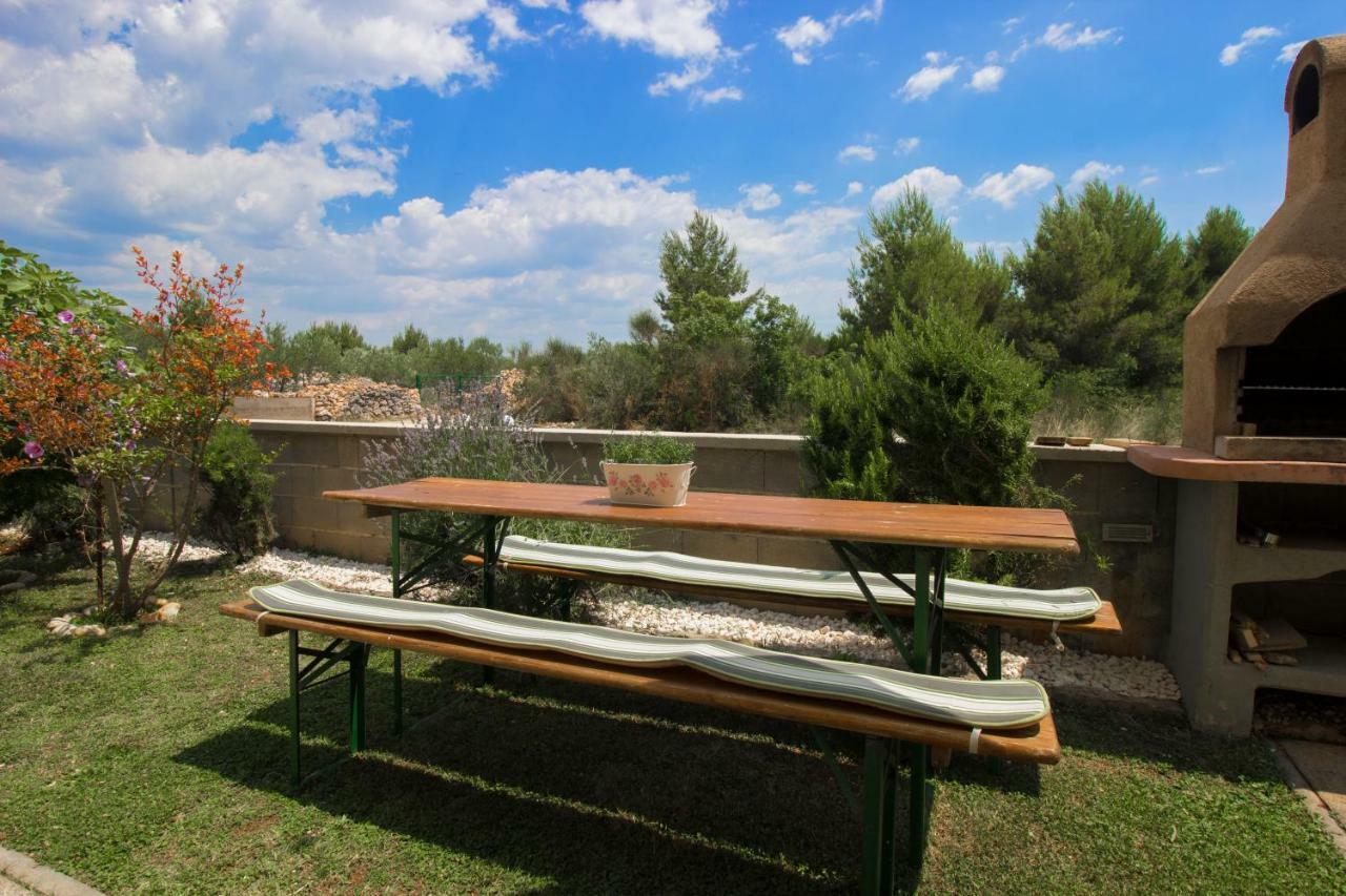 Apartmani Gnjidic Srima Luaran gambar